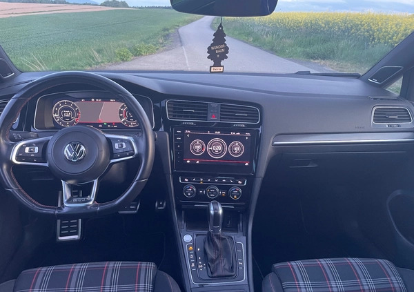 Volkswagen Golf cena 89999 przebieg: 199000, rok produkcji 2018 z Osiek małe 92